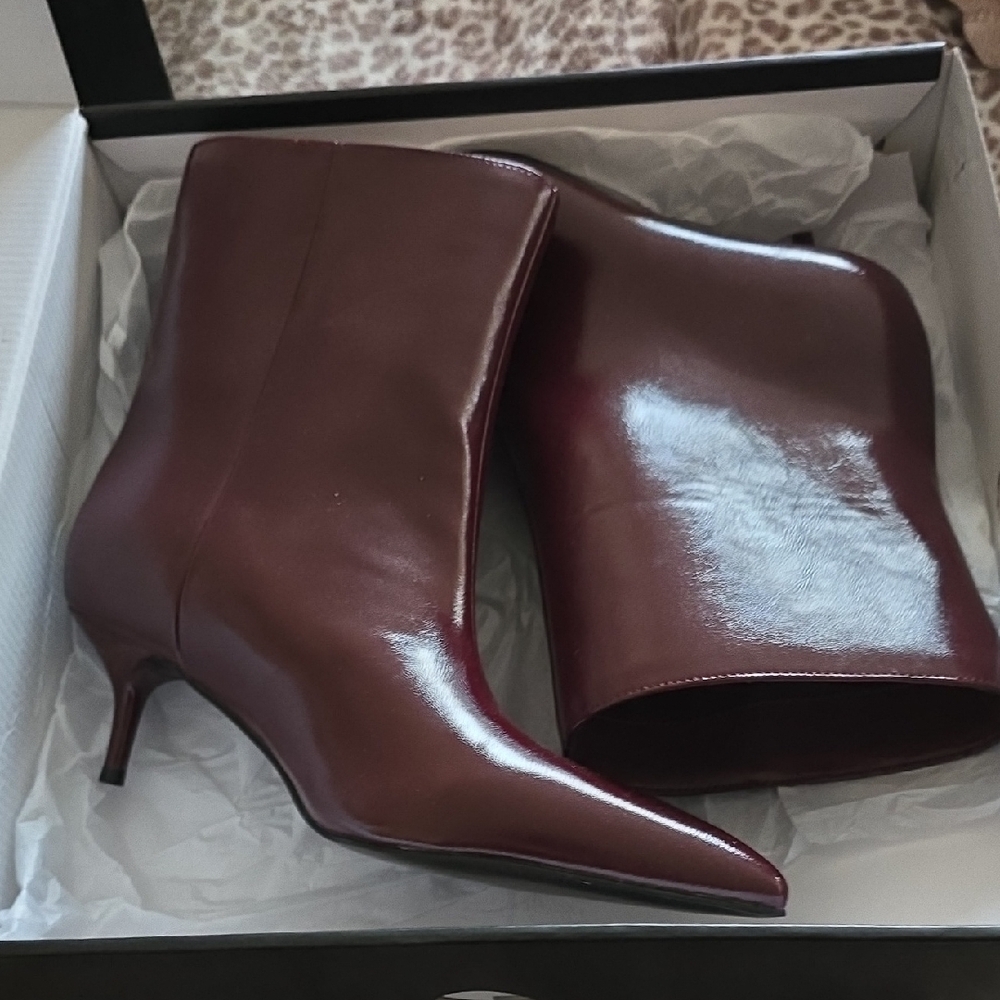NIB Nine West Burgundy Charma Boots Size 8 - Picture 3 of 7